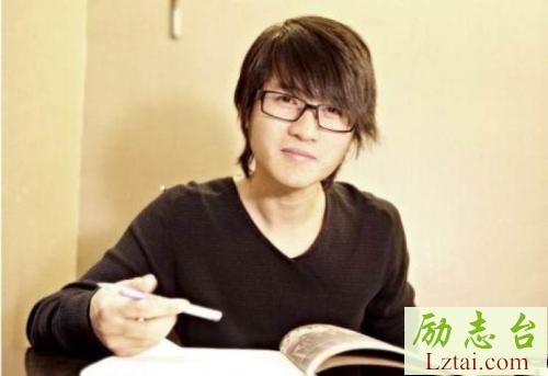 韩寒最经典语录精选50句,句句戳心,让人回味无穷 图1