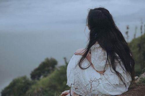 女生伤感心累的爱情个性签名，句句催人泪下 图12