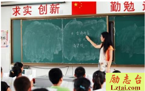 小学教师个人述职报告三篇