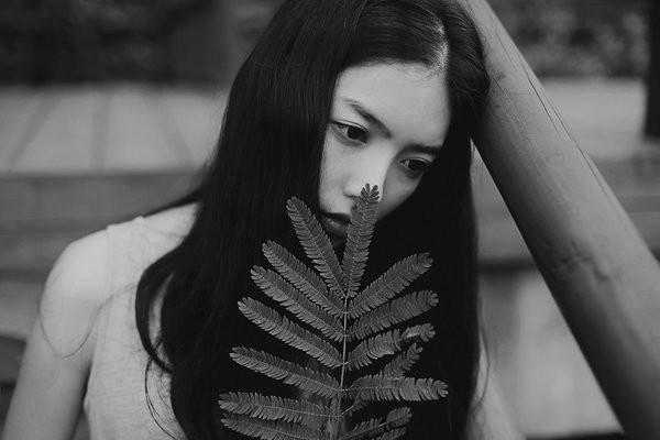 表达心碎想哭的伤感句子，直击泪点，令人心痛！ 图2