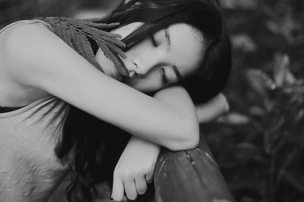 表达心碎想哭的伤感句子，直击泪点，令人心痛！ 图7