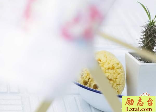 很现实的人生感悟说说短句：及时行乐，远离负能量