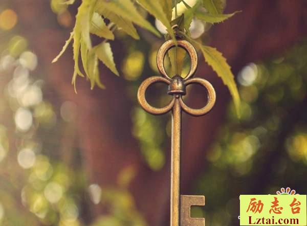 再见昨天再见青春的情感语录说说：明天，你好，昨天，再见