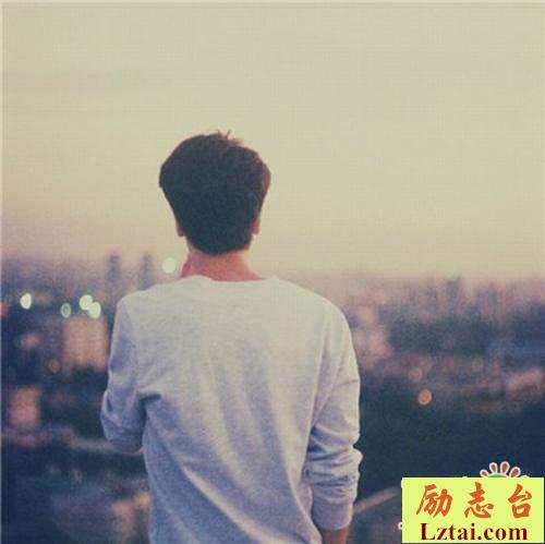 男生被分手的说说一夜长大的心酸语录大全