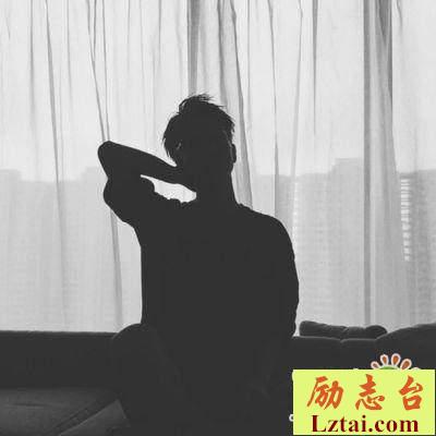 男生被分手的说说一夜长大的心酸语录大全