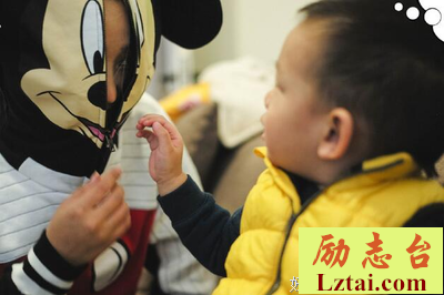 何洁出轨事件外，有人注意到那个12岁的天使姐姐去世了吗？