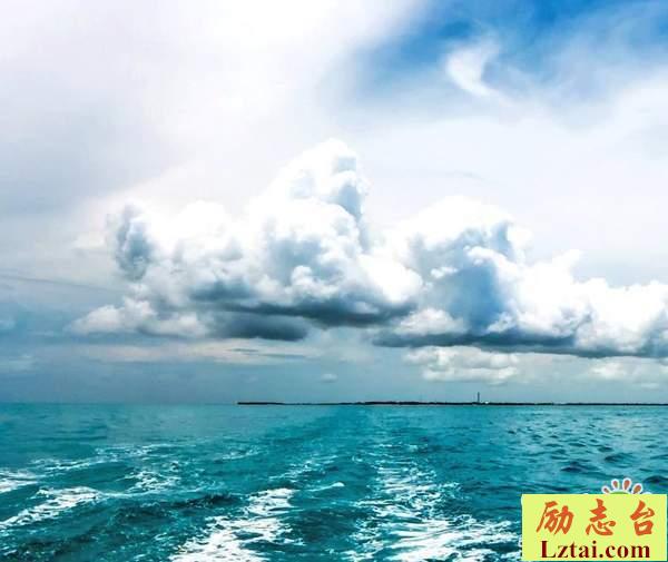 人生要为自己而活的生活感悟语录：只要不断挑战，世界总会给你让步