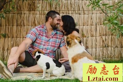 《晚婚》爆火：我从来不想独身，却有预感晚婚。