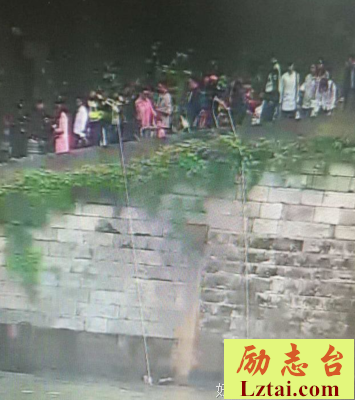 不能原谅老公的出轨，又狠不下心离婚，怎么办？