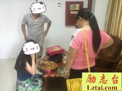 一块发霉的月饼