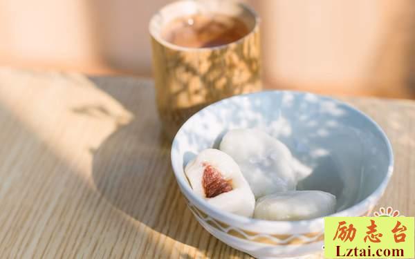 内心孤独失落的情感句子说说：一个人，挺好