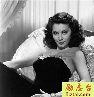 爱因斯坦难逃“美人计”