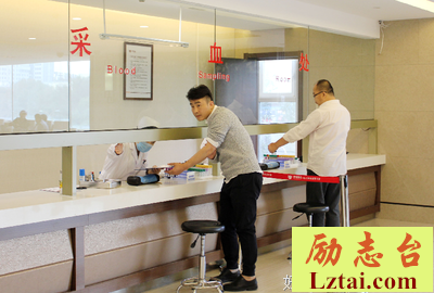 “从医院出来后，我不敢熬夜了”：成年人的崩溃，是从体检开始的