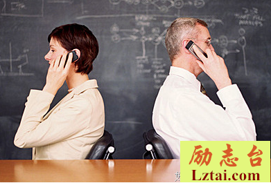 如何假装成一个好朋友？