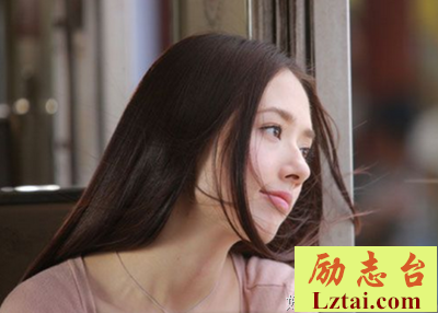 这些星座女爱上一个人可以不要车子房子