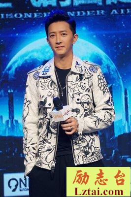 《都挺好》奇葩苏父：中国式爸爸只有“伟岸英雄”和“作天作地”