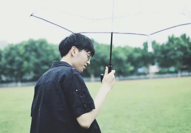 谁也不想见歌词