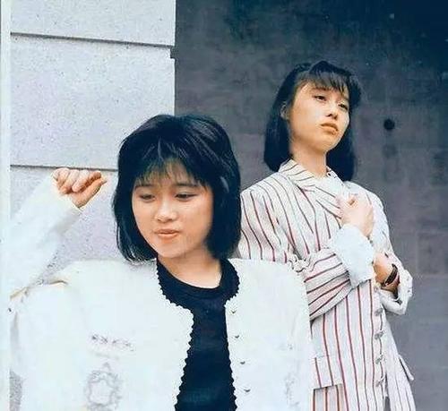 天生一对歌词