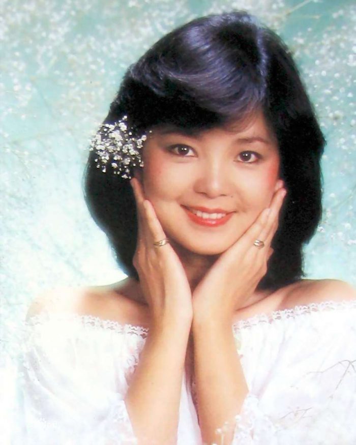 小城故事歌词